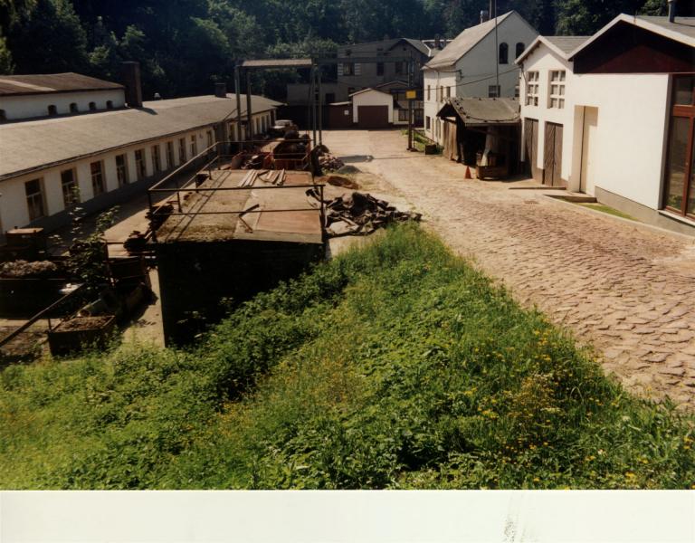 historische Ansicht der Einfahrt zum Firmengelände bei JEHMLICH