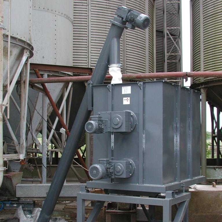 Jehmlich SD 160 Screw feeder in compound feeds production