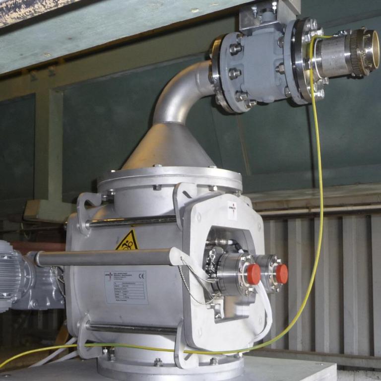 Lump Breaker for Rape Seed integrated in a pneumatic conveying of a tank truck